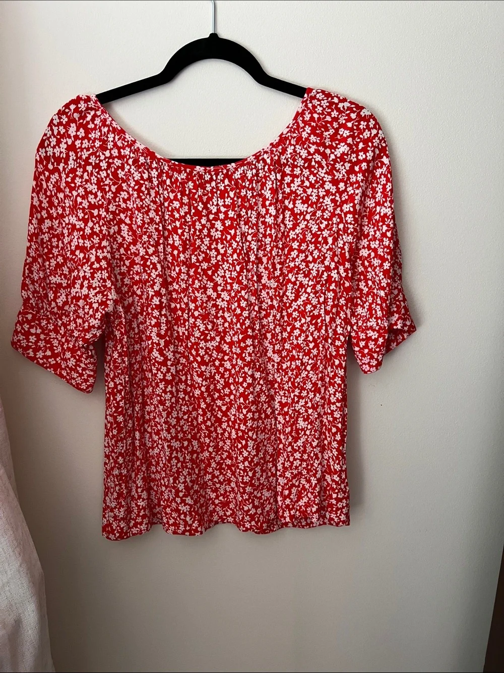 J. Crew Red and White Floral Scoop Neck Blouse
